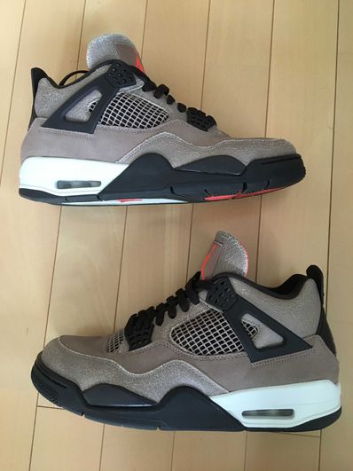 Nike Air Jordan 4 "Taupe Haze"