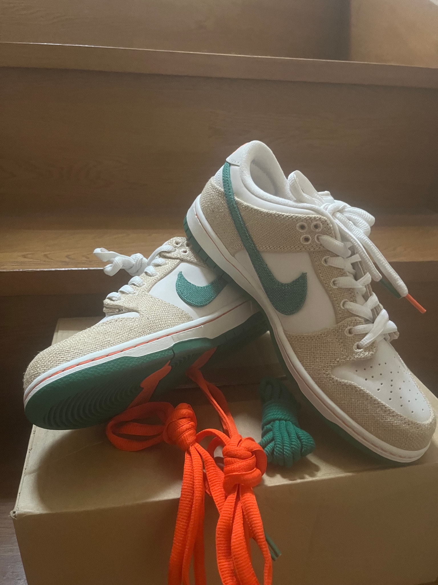 Jarritos × Nike SB Dunk Low "Phantom and Malachite"