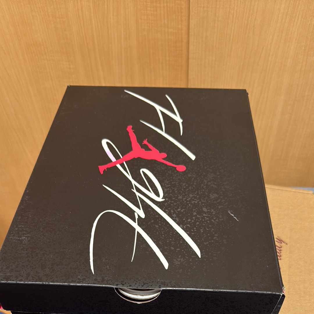 Nike Air Jordan 4 Retro "Red Cement"