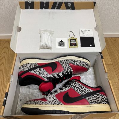 Supreme × Nike SB Dunk Low "Red Cement"(2012)