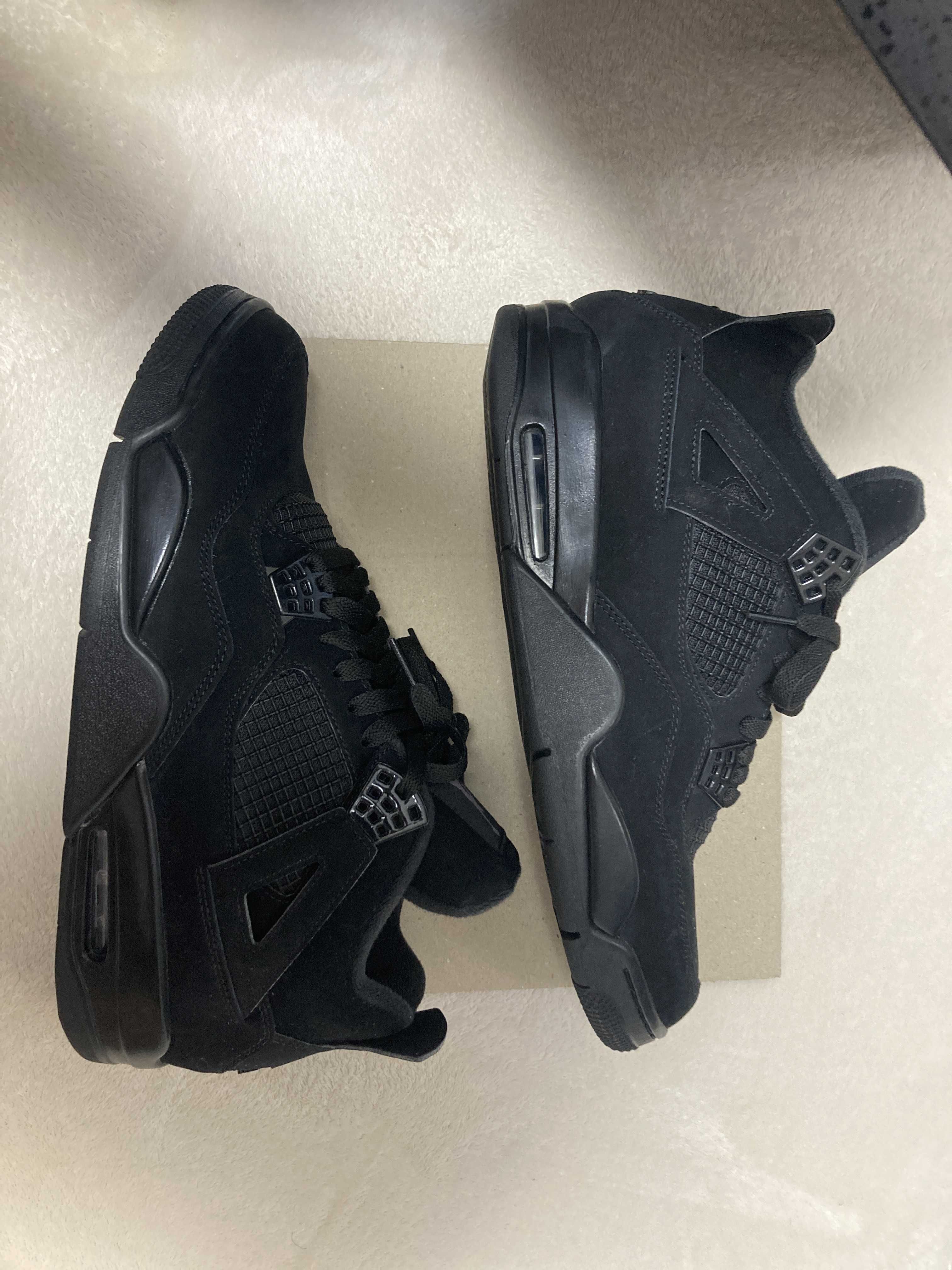 Nike Air Jordan 4 "Black Cat"