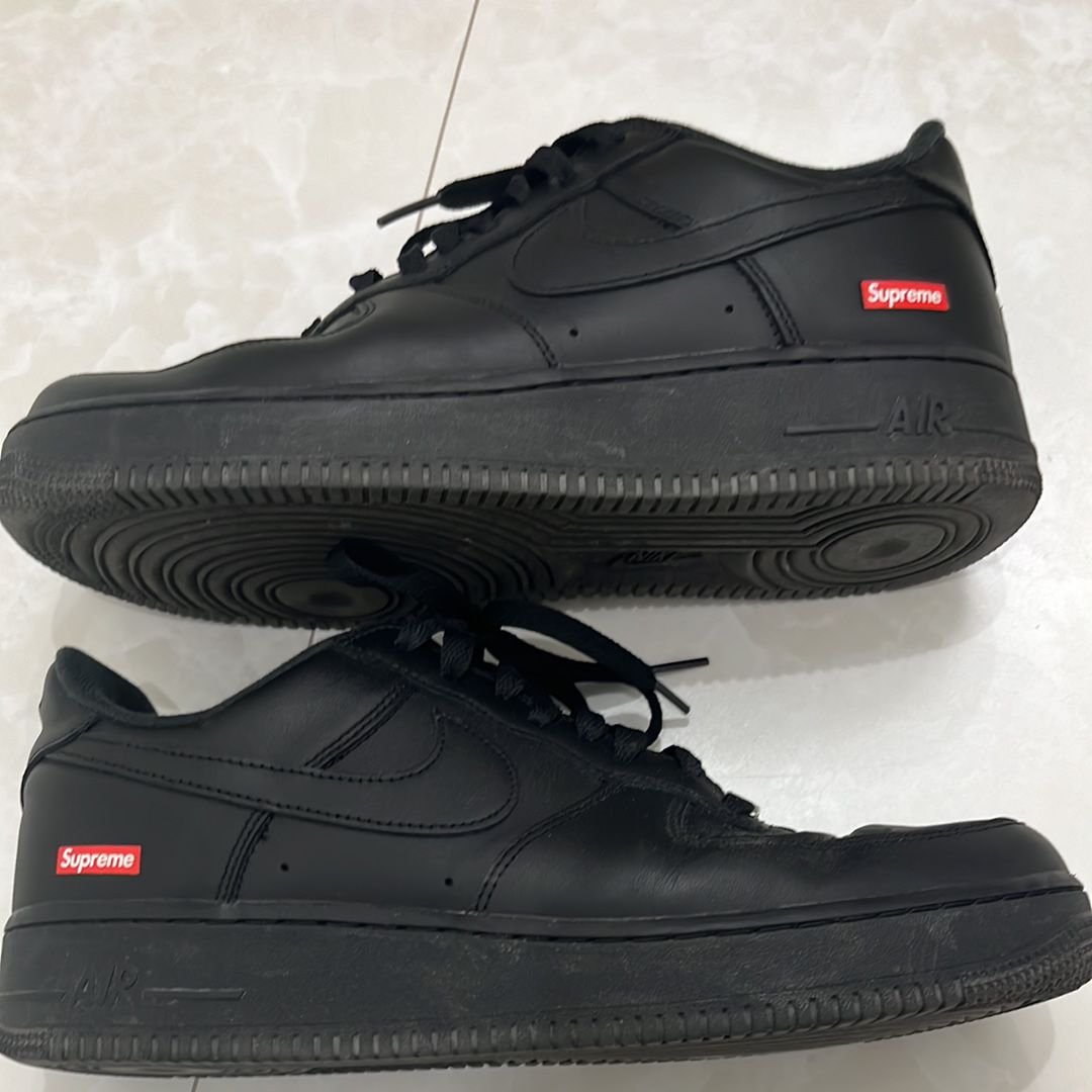 Supreme × Nike Air Force 1 Low "Black"