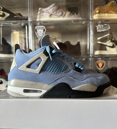 Nike Air Jordan 4 "University Blue"
