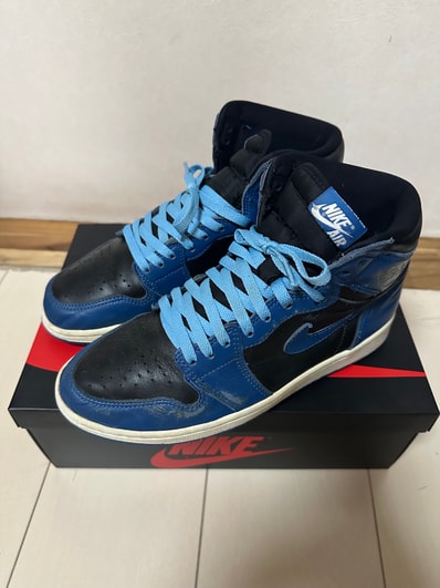Nike Air Jordan 1 Retro High OG "Dark Marina Blue"