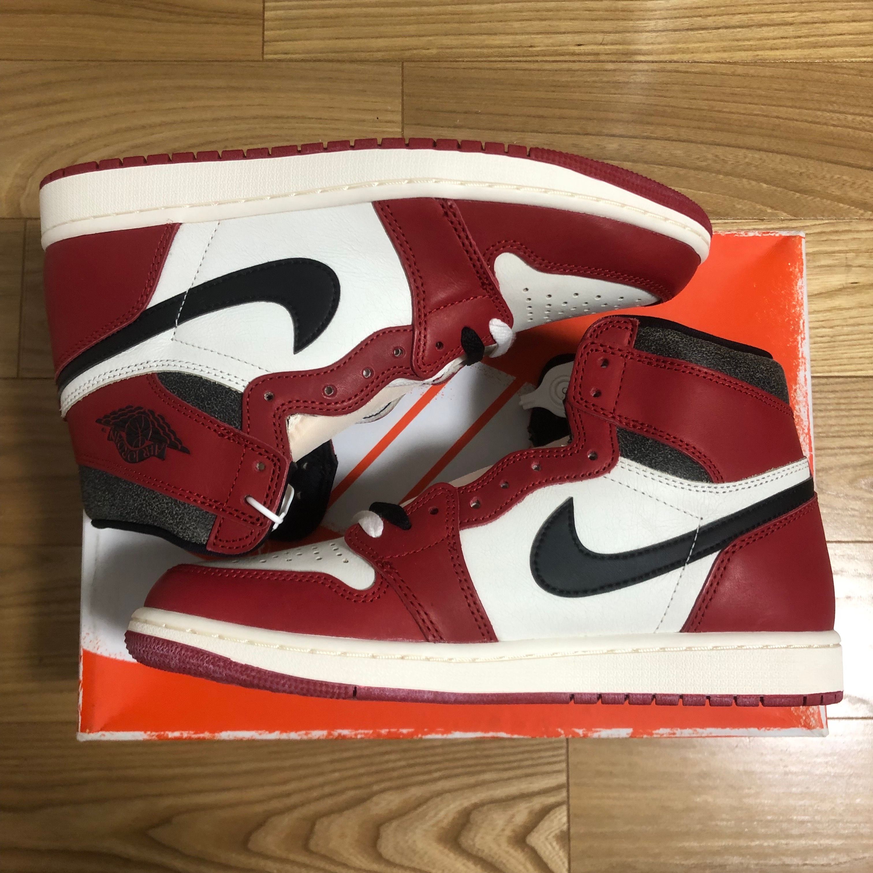 Nike Air Jordan 1 High OG "Lost & Found/Chicago"