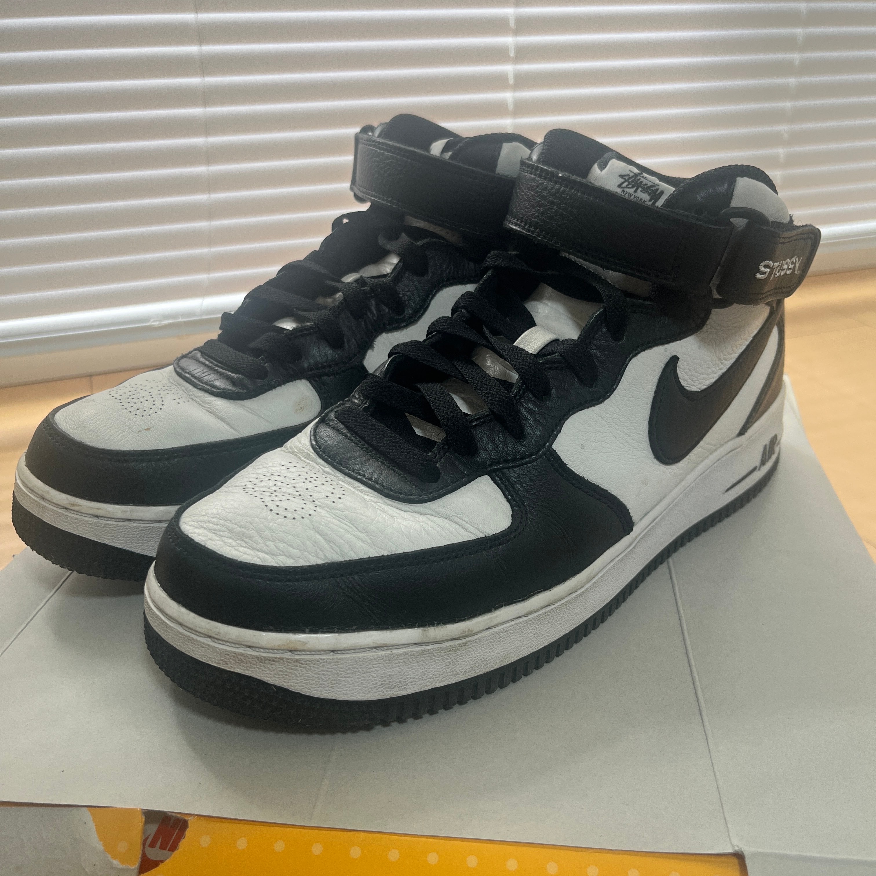 Stussy × Nike Air Force 1 Mid 