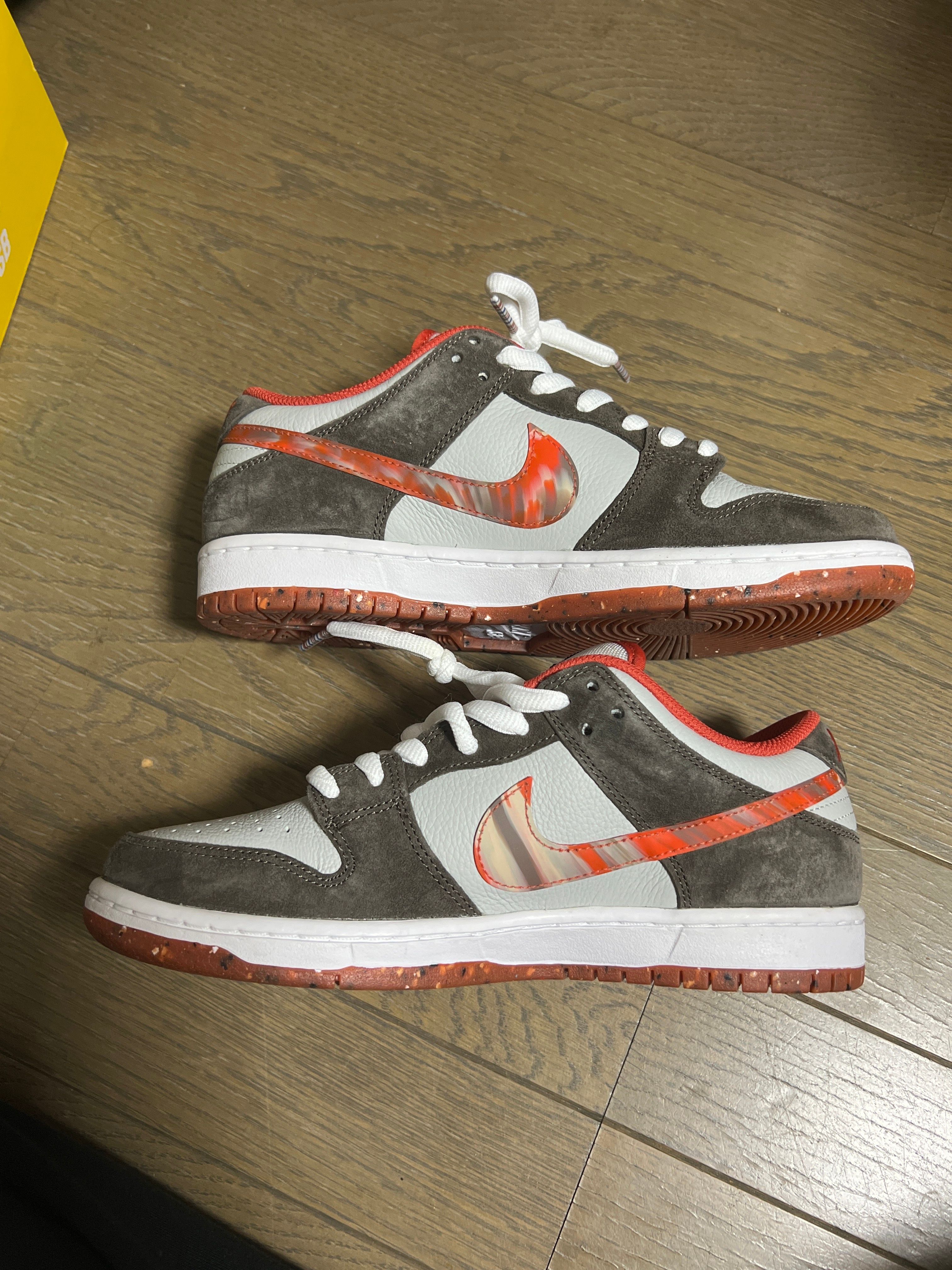 Crushed Skate Shop × Nike SB Dunk Low QS "Olive Grey/Mantra Orange"
