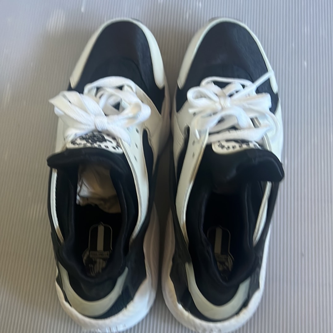 Nike Air Huarache "Black/White"
