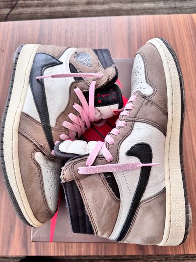 Travis Scott × Nike Air Jordan 1 Retro High OG TS SP "Sail/Dark Mocha"