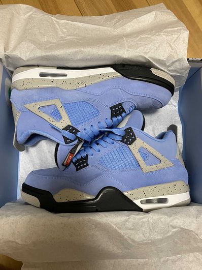 Nike Air Jordan 4 "University Blue"