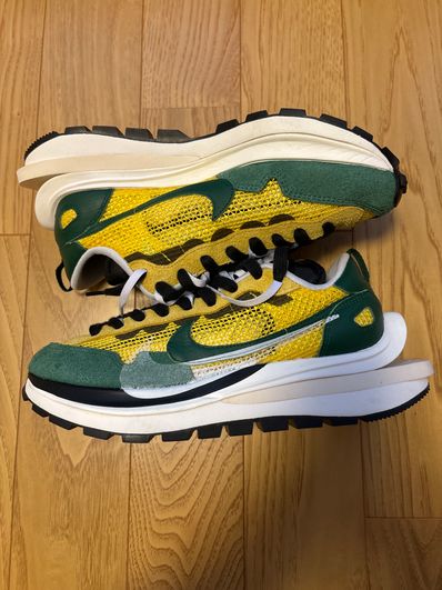 sacai × Nike Vapor Waffle "Tour Yellow/Stadium Green-Sail"