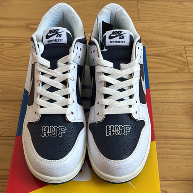 HUF × Nike SB Dunk Low "New York"