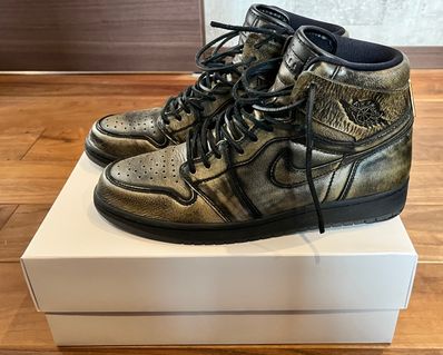 NIKE AIR JORDAN 1 RETRO HIGH OG WINGS BLACK/BLACK-METALLIC GOLDの