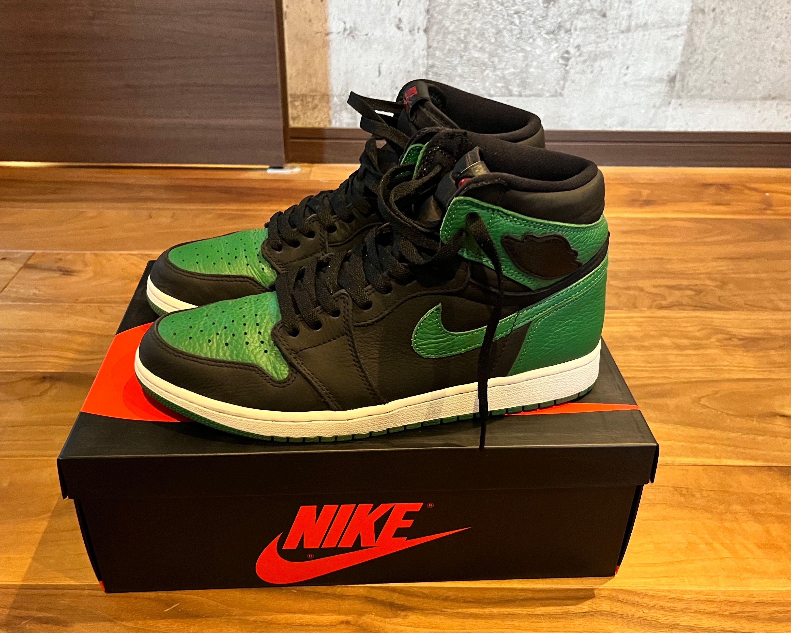 Nike Air Jordan 1 Retro High OG "Black/Pine Green" (2020)