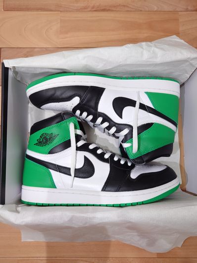 Nike Air Jordan 1 Retro High OG "Celtics/Black and Lucky Green" (2023)