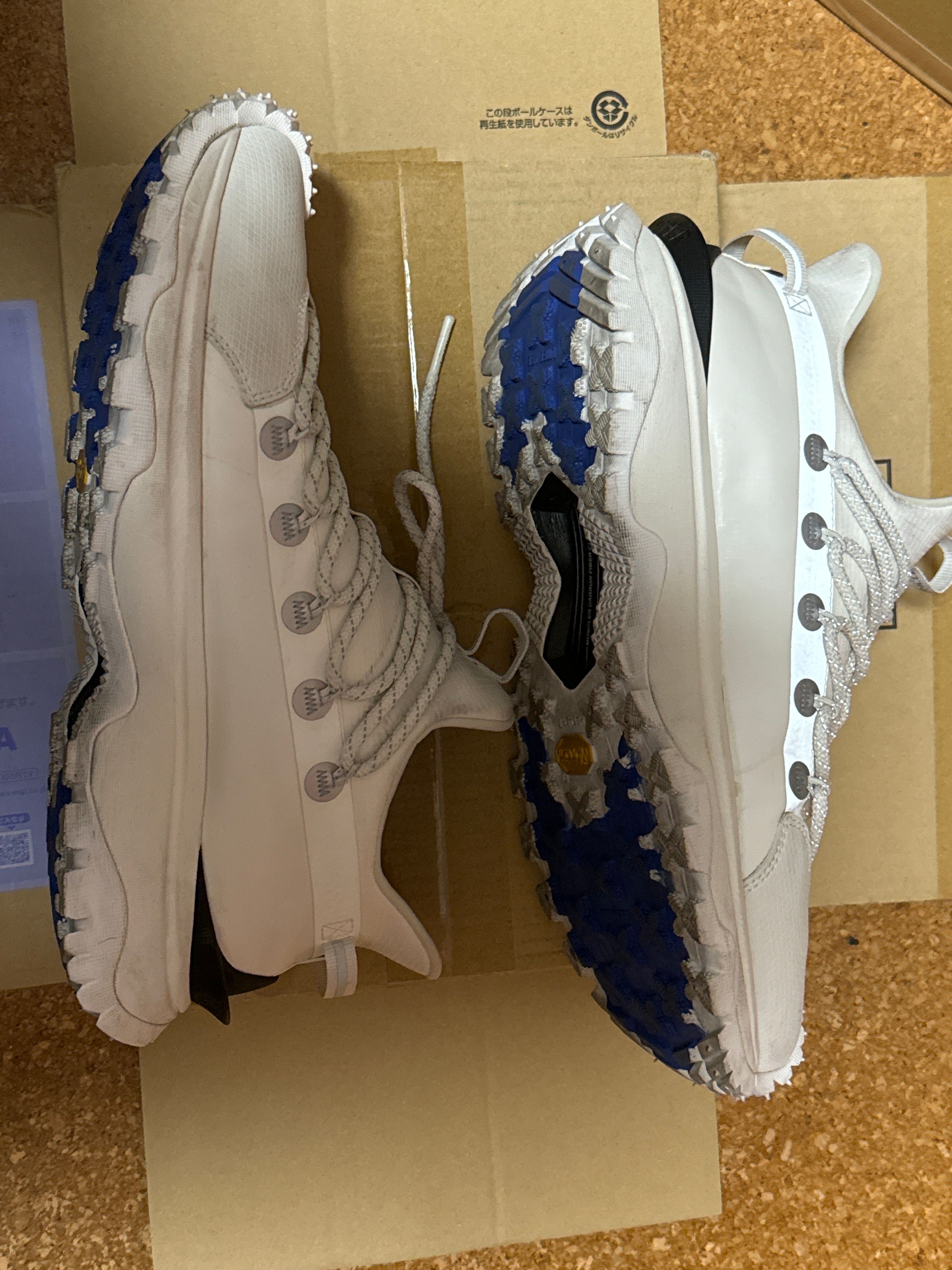 モンクレール × エンド ウィメンズ トレイルグリップ アプレ ハイ スノー ブーツ "オフ ホワイト"