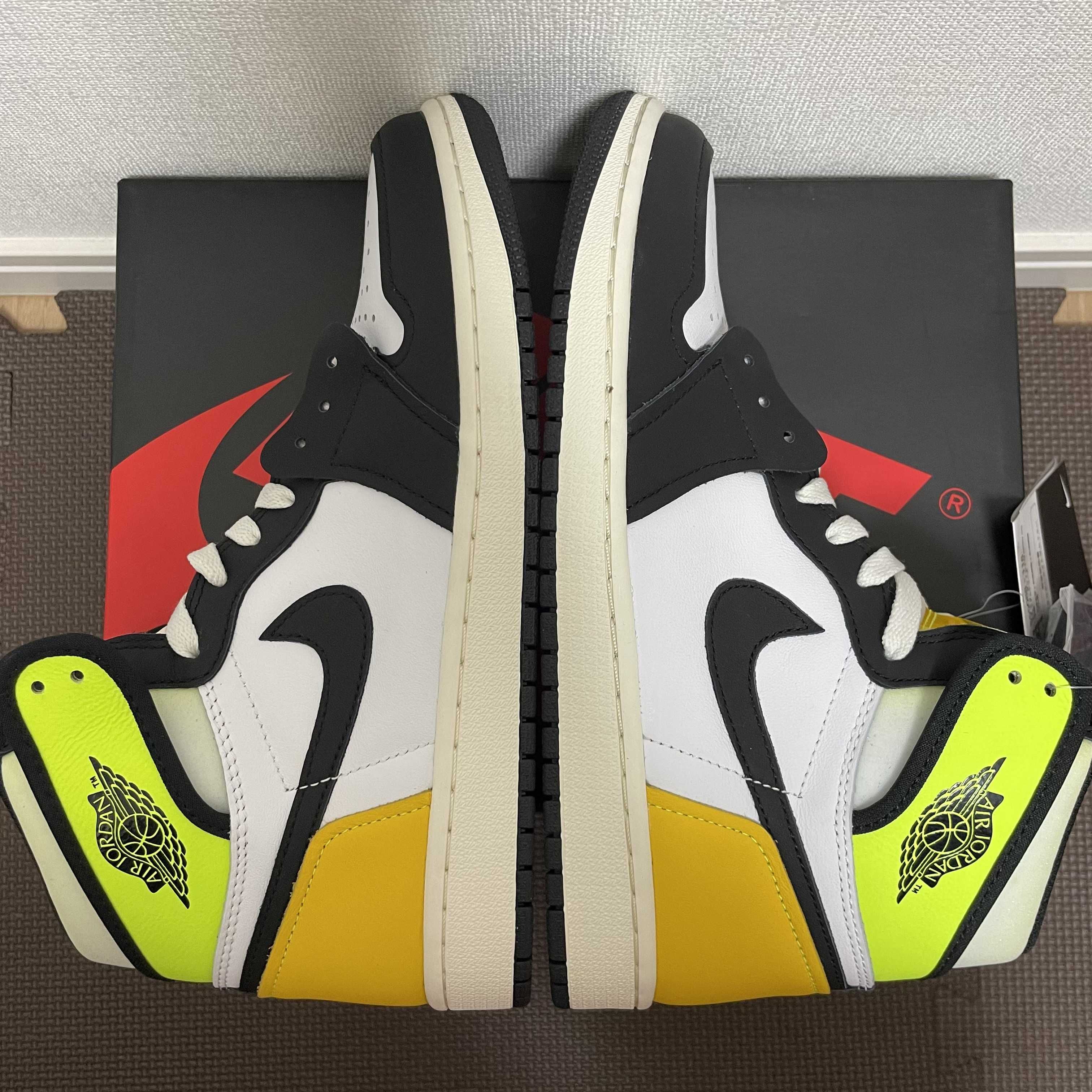 Nike Air Jordan 1 High OG "Volt Gold"