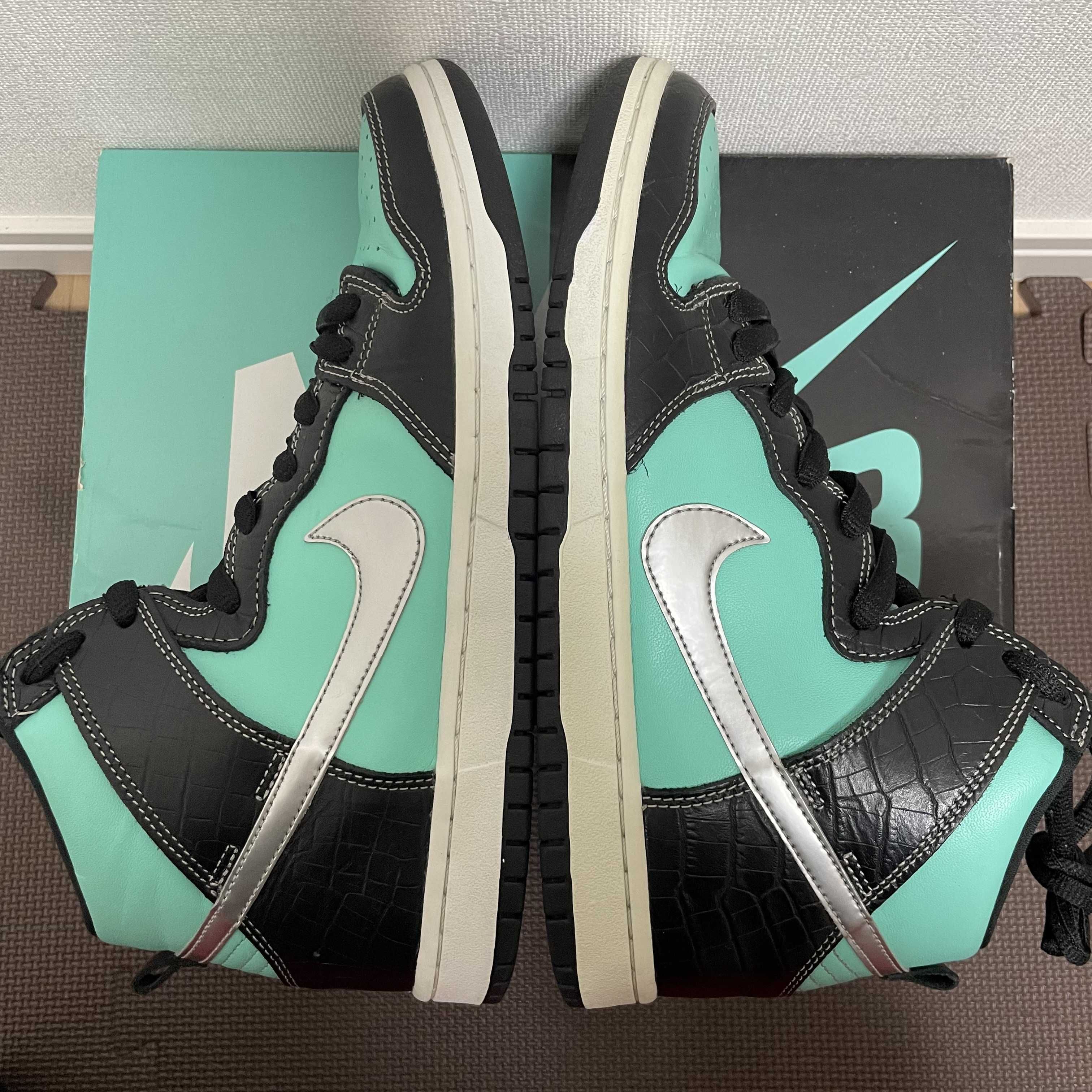 Diamond Supply × Nike SB Dunk High "Tiffany"