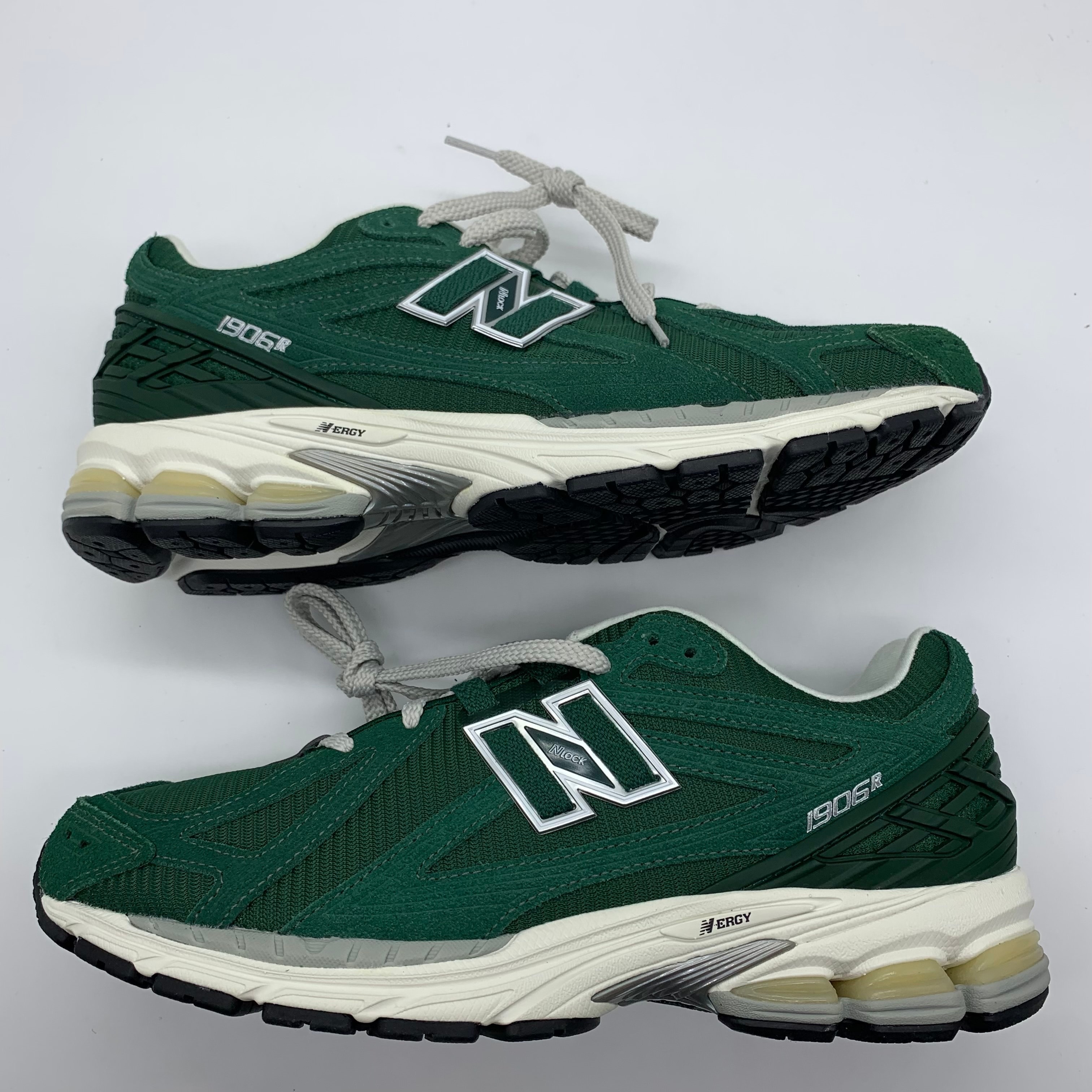 New Balance 1906R "Nightwatch Green"