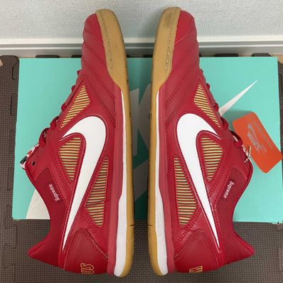 Supreme × Nike SB Luner Gato "Red"