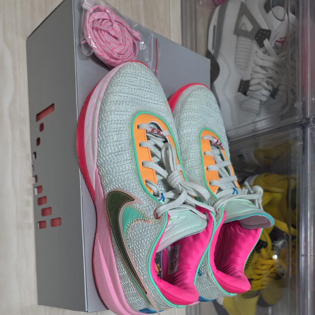 Nike LeBron 20 "Time Machine"