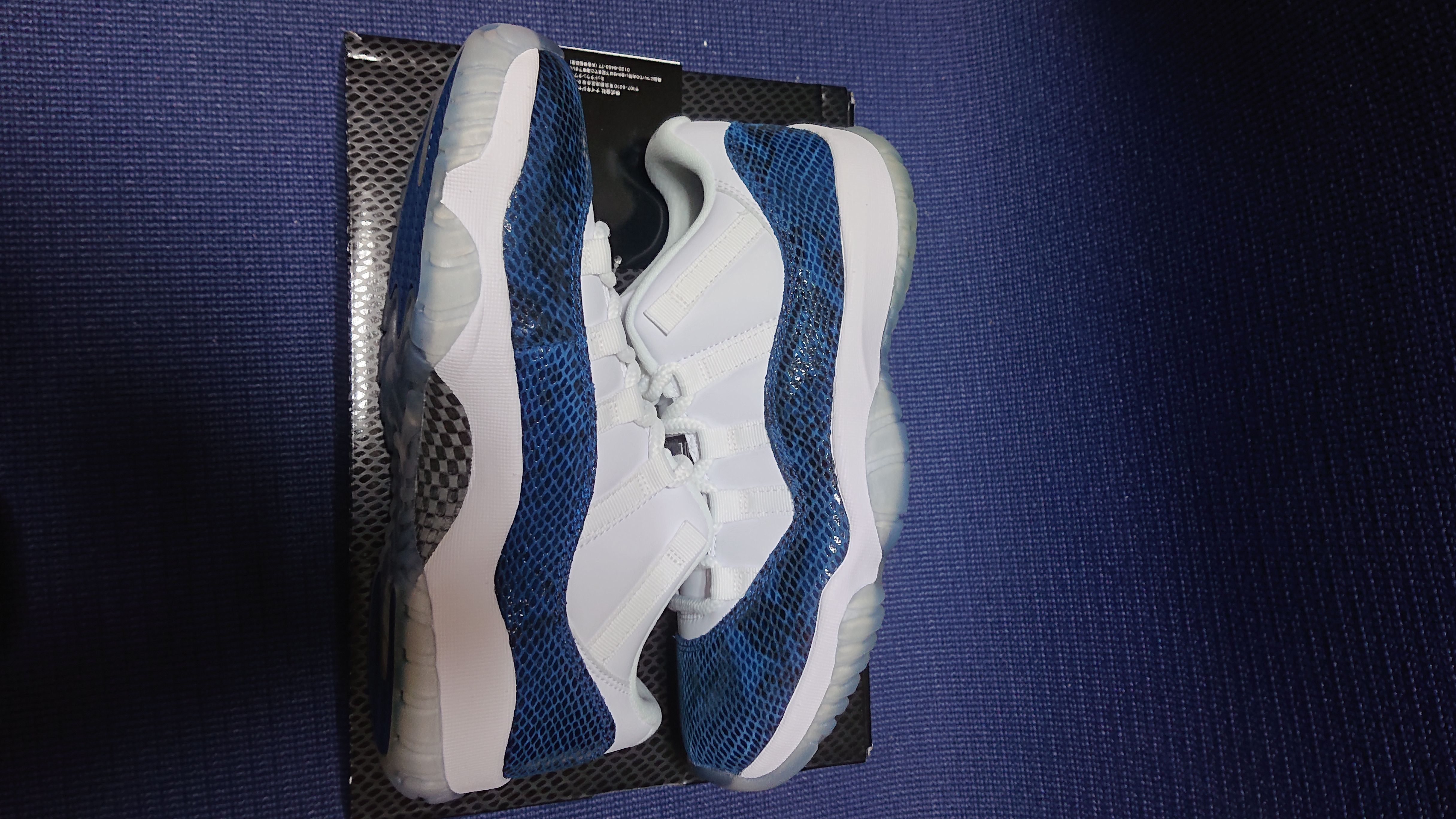 AIR JORDAN 11 LOW "SNAKESKIN"