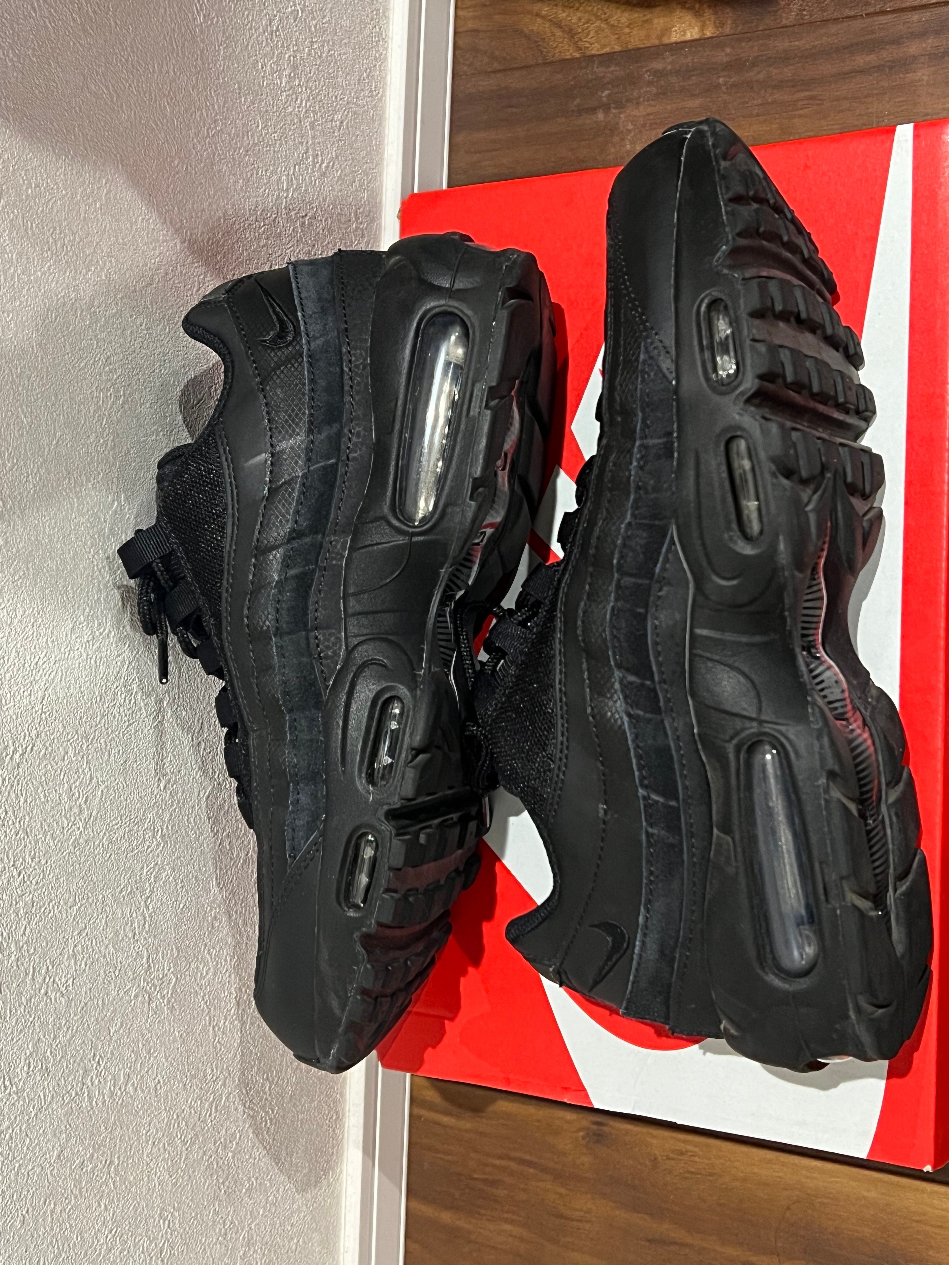 Nike Air Max 95 Essential "Black/Dark Grey/Black"