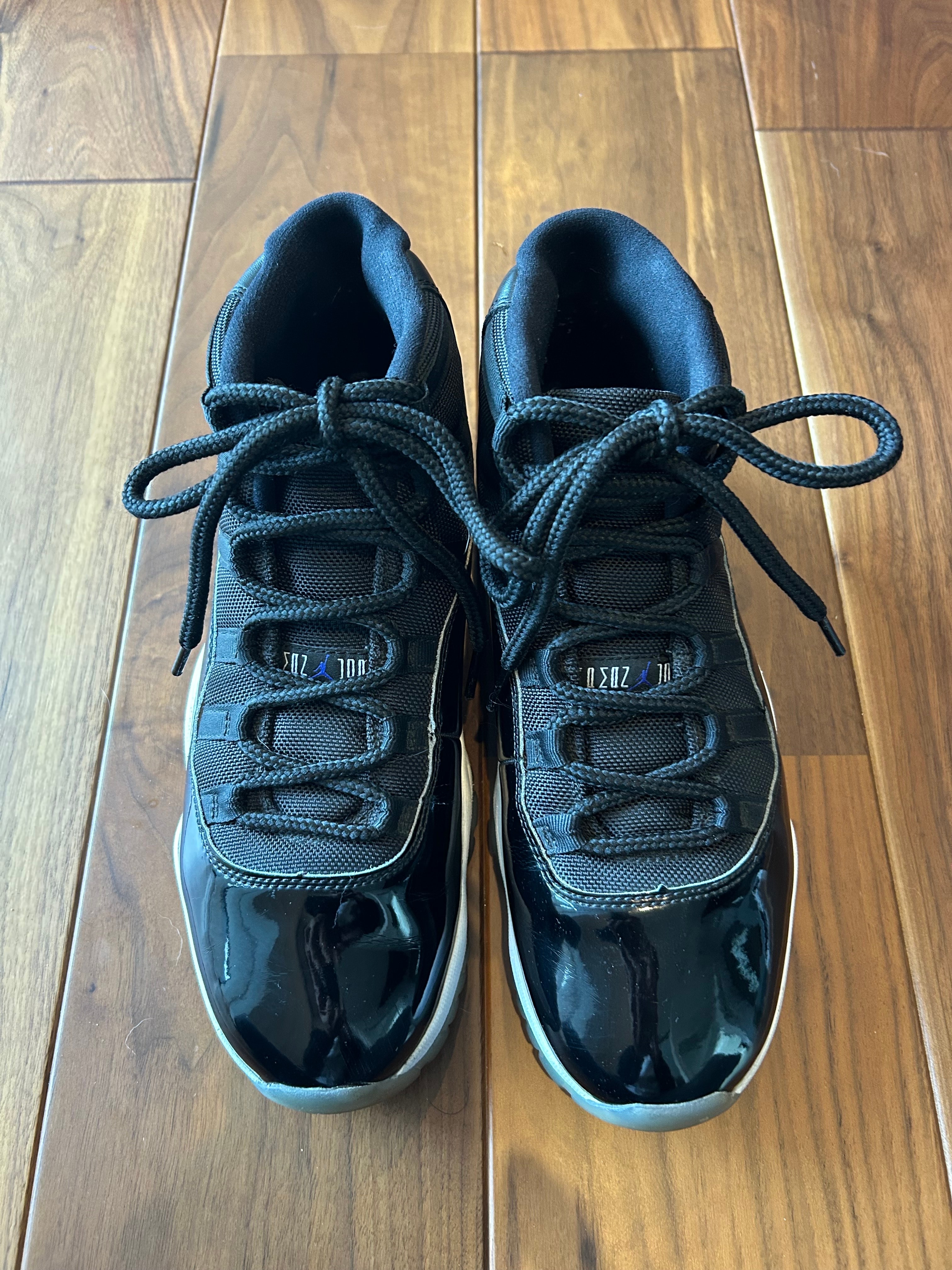 Nike Air Jordan 11 Retro "Space Jam" (2016)