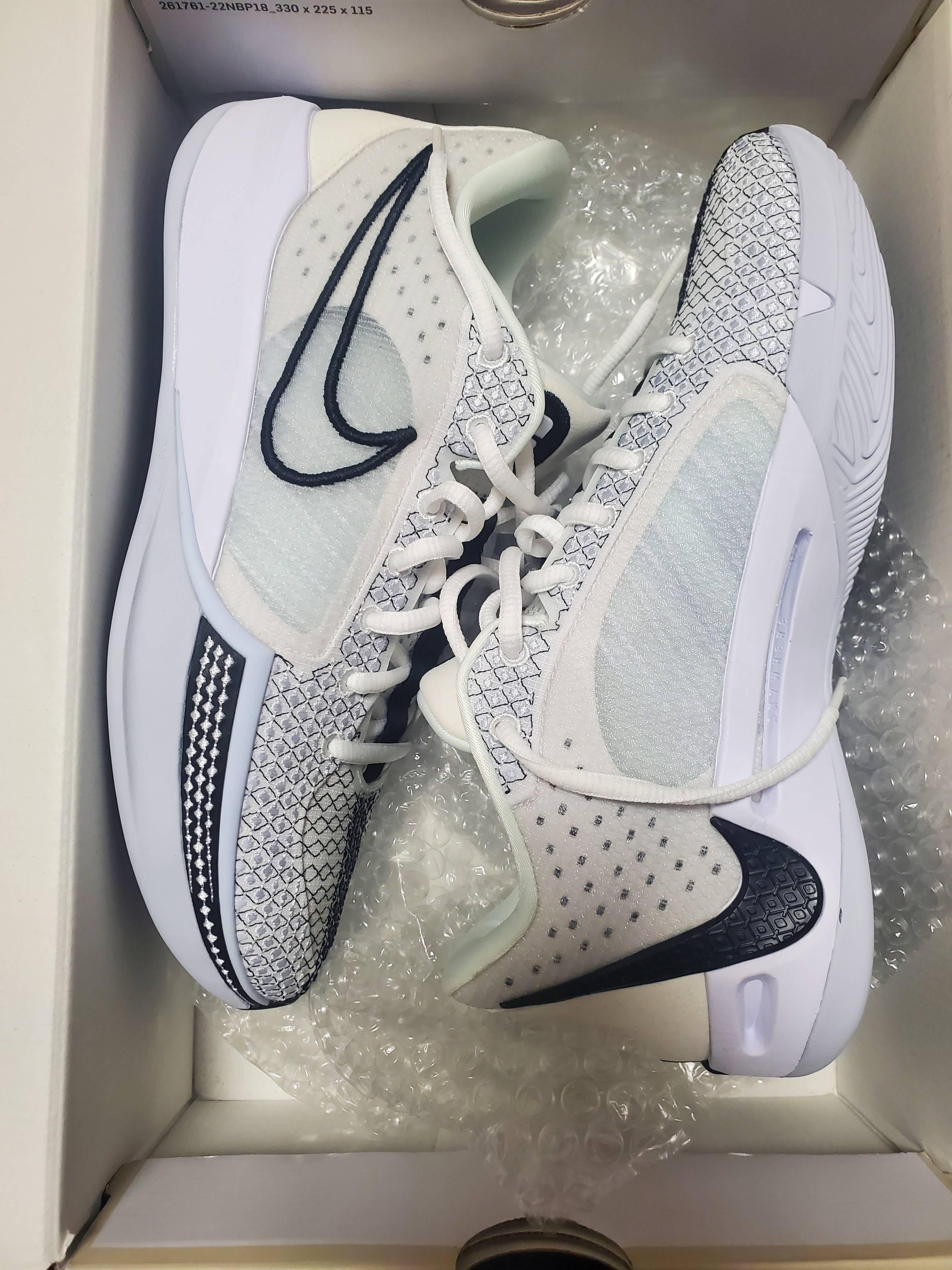 ナイキ ウィメンズ サブリナ1 "マグネティック"