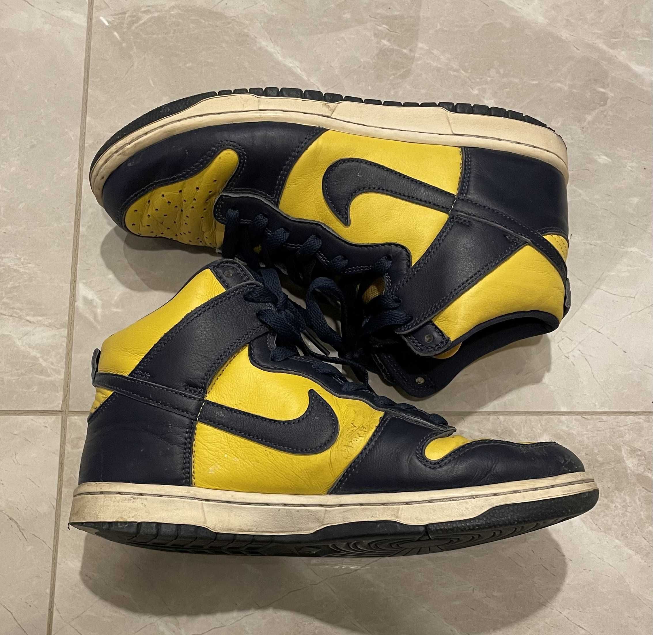 Nike Dunk High "Michigan"