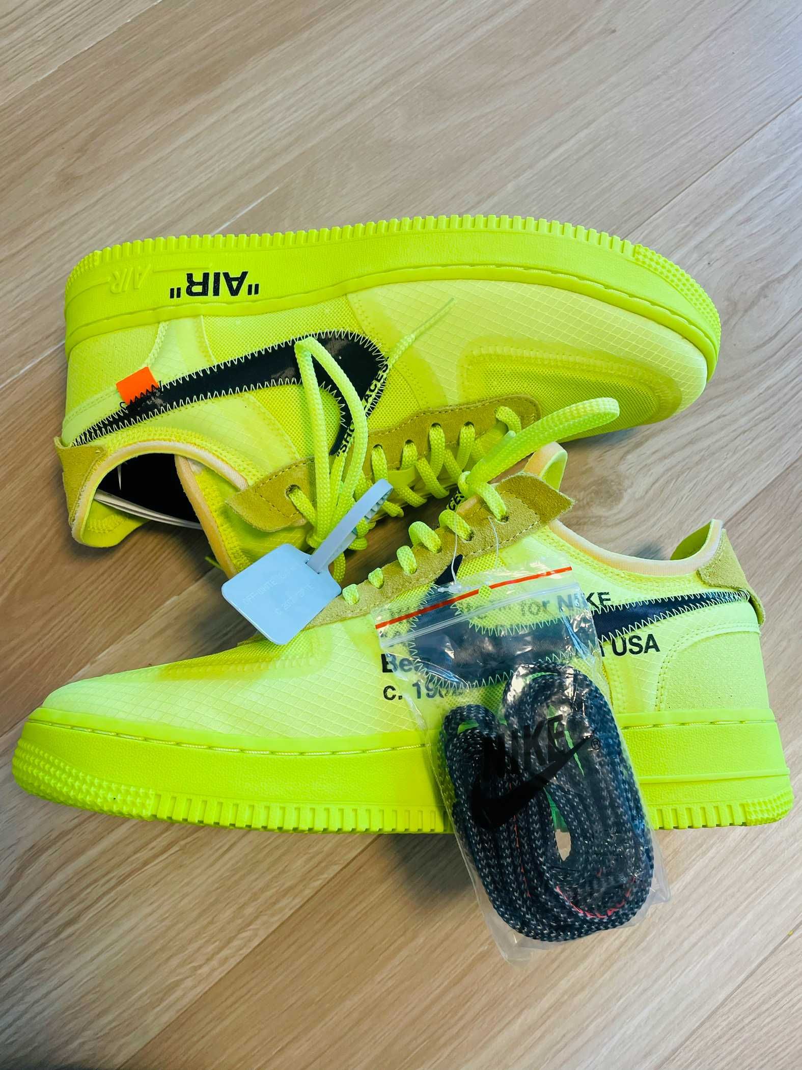 Off-White × Nike Air Force 1 Low "Volt"