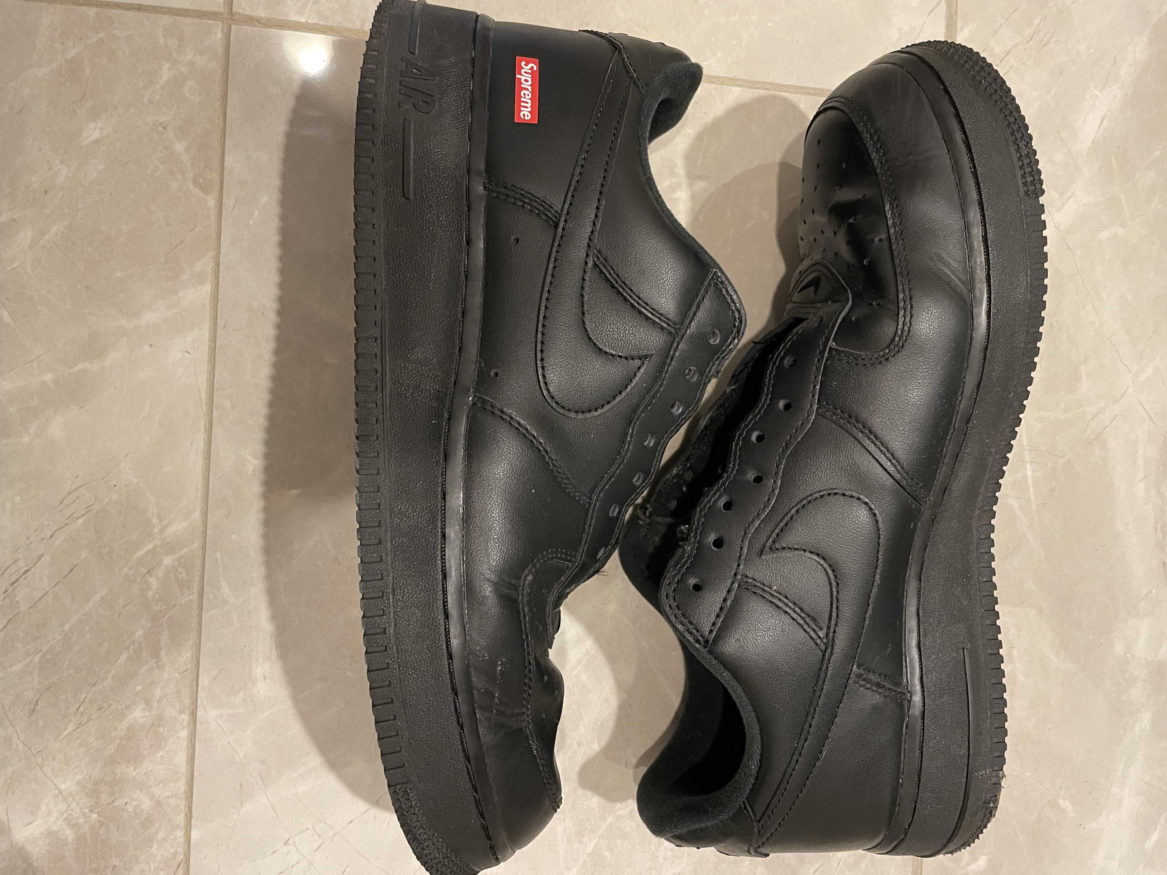 Supreme × Nike Air Force 1 Low "Black"
