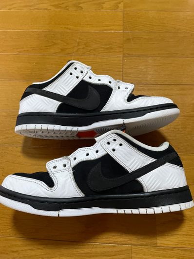 TIGHTBOOTH × Nike SB Dunk Low Pro QS "Black and White"