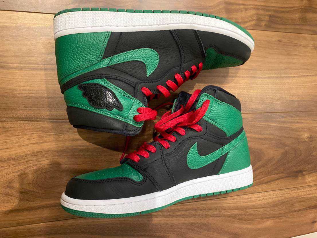 Nike Air Jordan 1 Retro High OG "Black/Pine Green" (2020)