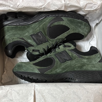 JJJJound × New Balance 2002R GORE-TEX "Pine/Black"