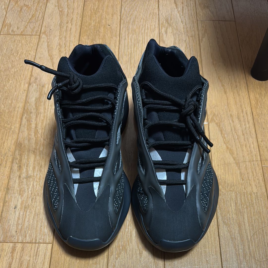 アディダス イージーブースト700  V3 kids ブラック 18cm Amazon.com: adidas Kids Boys Yeezy 700 V3 Slip On Sneakers