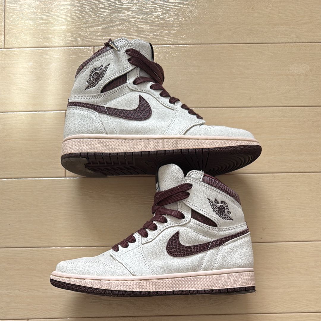 A Ma Maniere × Nike Air Jordan 1 Retro High OG "Sail and Burgundy"