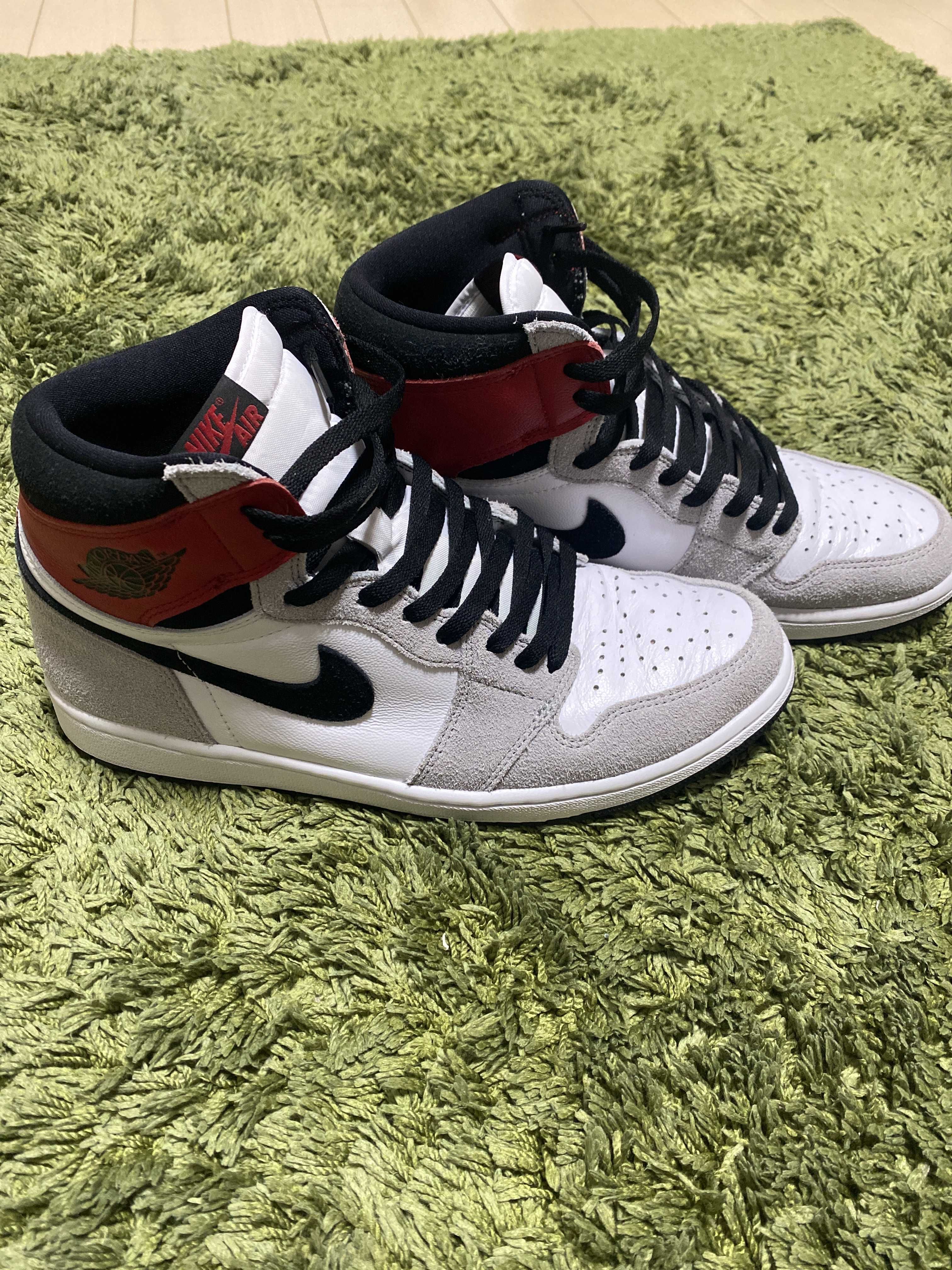 Nike Air Jordan 1 High OG "White/Black/Light Smoke Grey"
