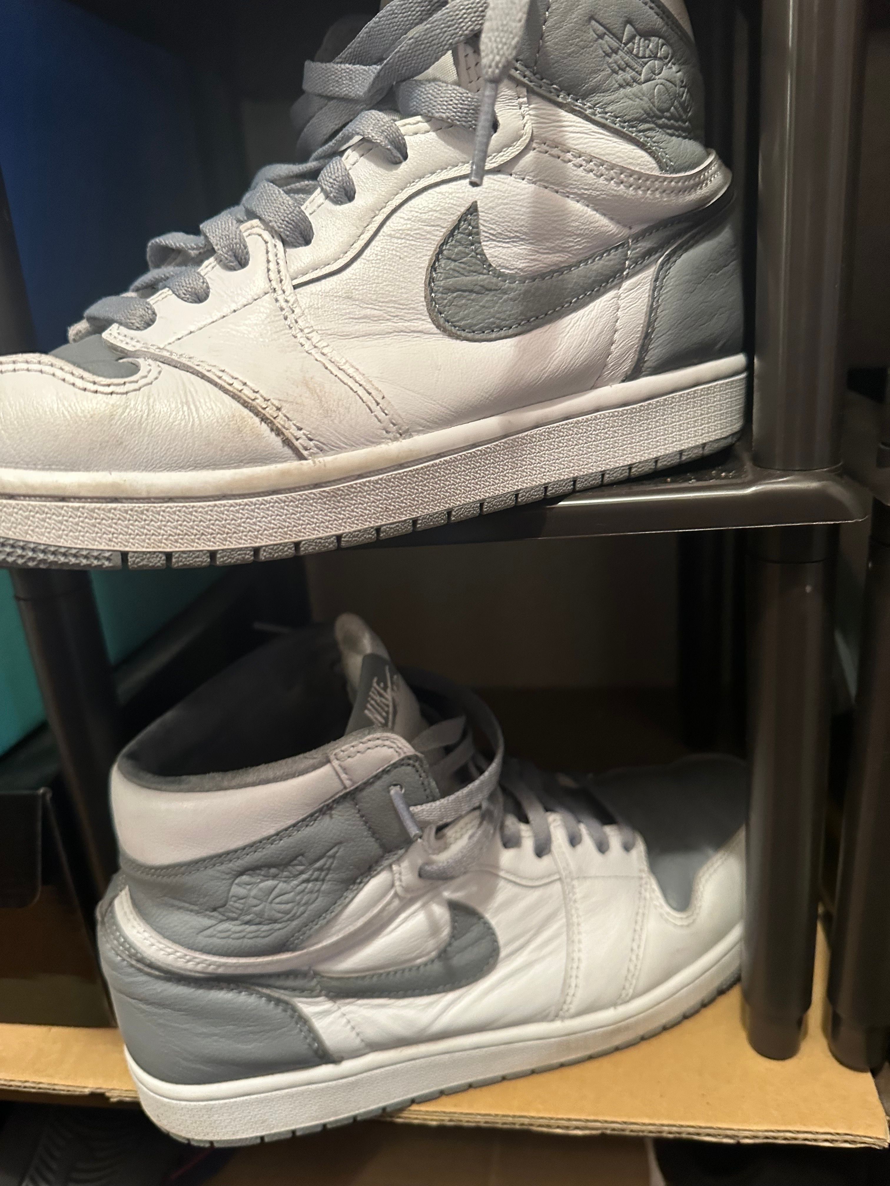 Nike Air Jordan 1 High OG "Stealth"