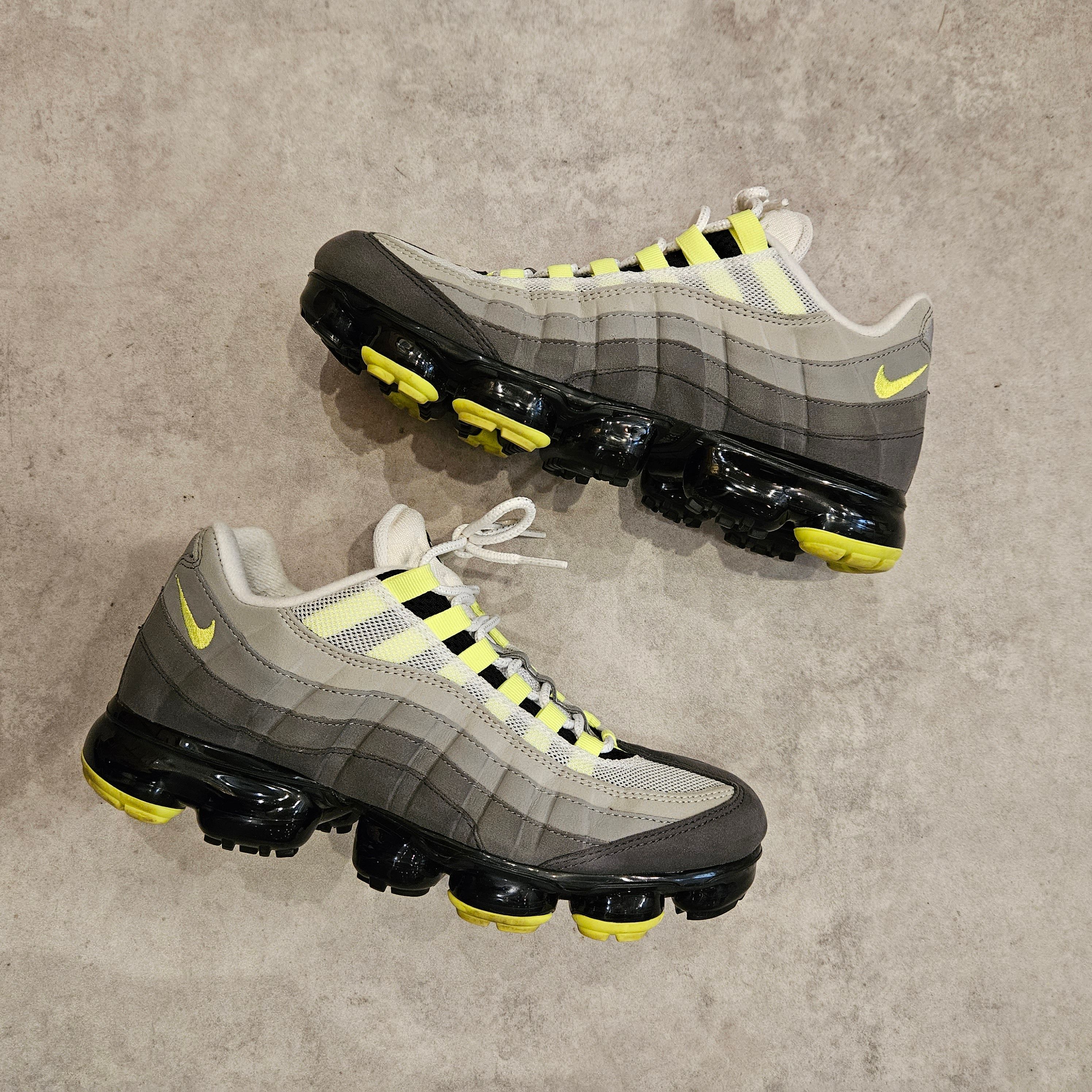 Nike Air Vapormax 95 "Neon"