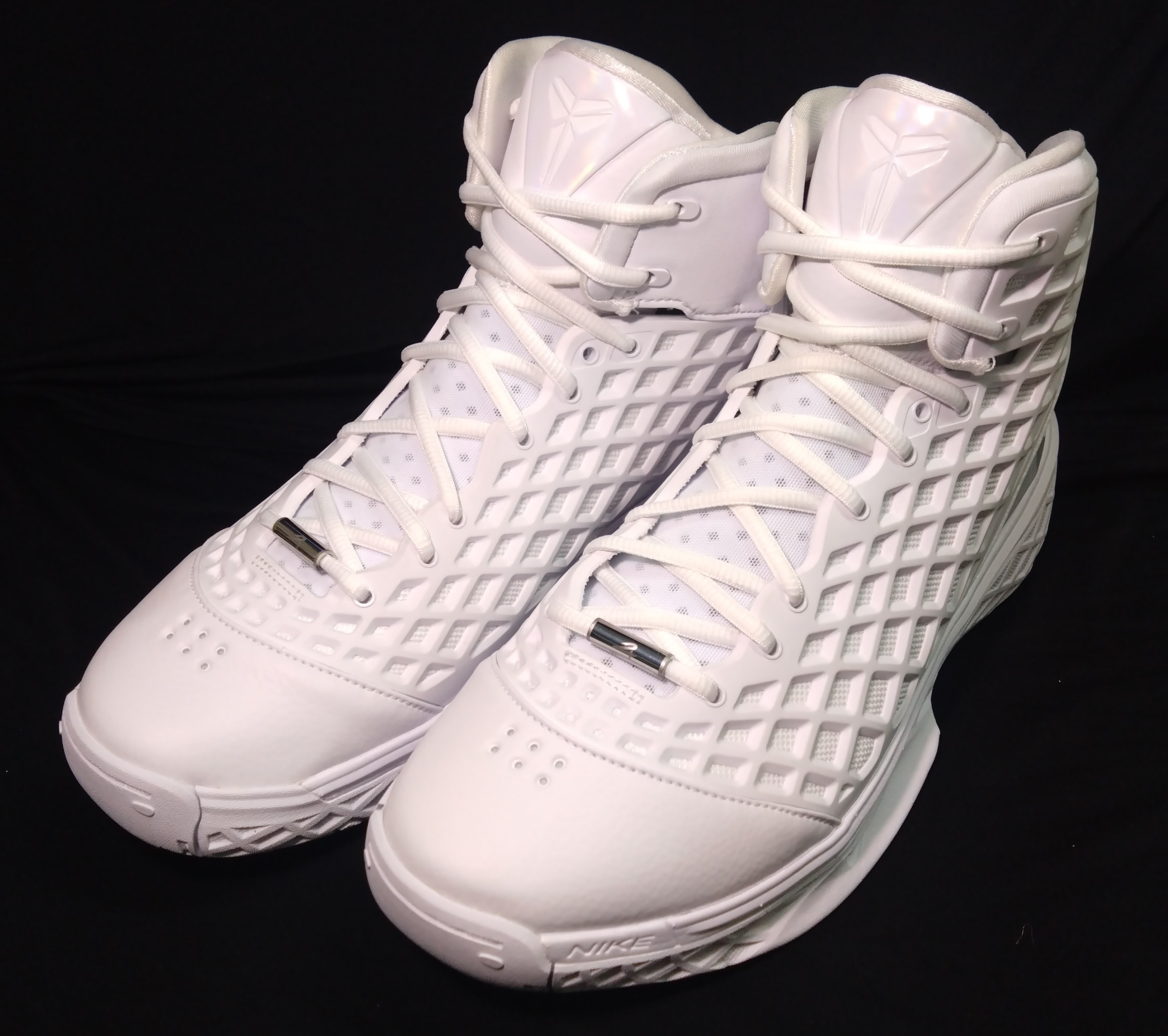 Supreme × Nike Air Force 1 Low \