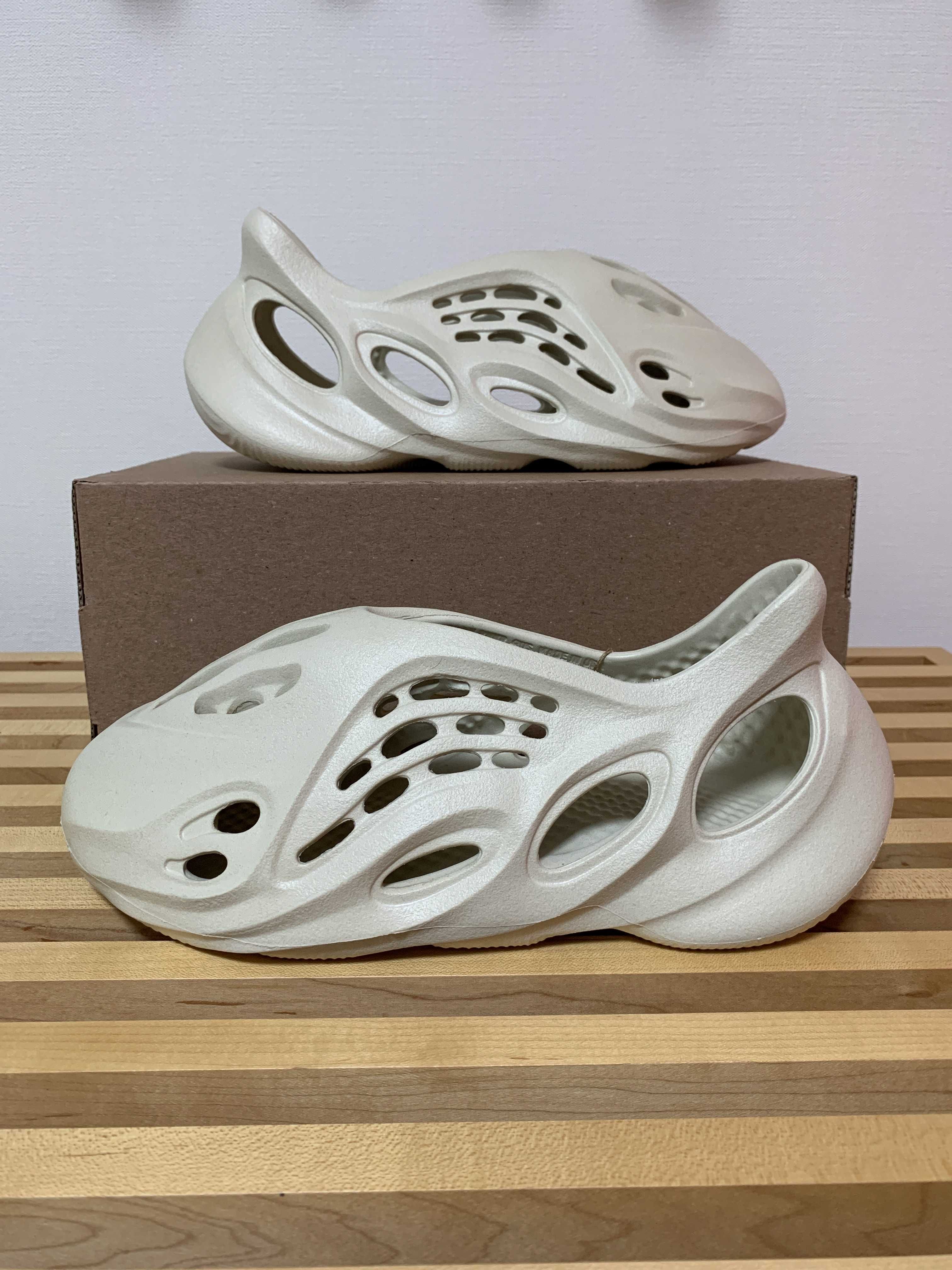 adidas YEEZY Foam Runner "Sand"