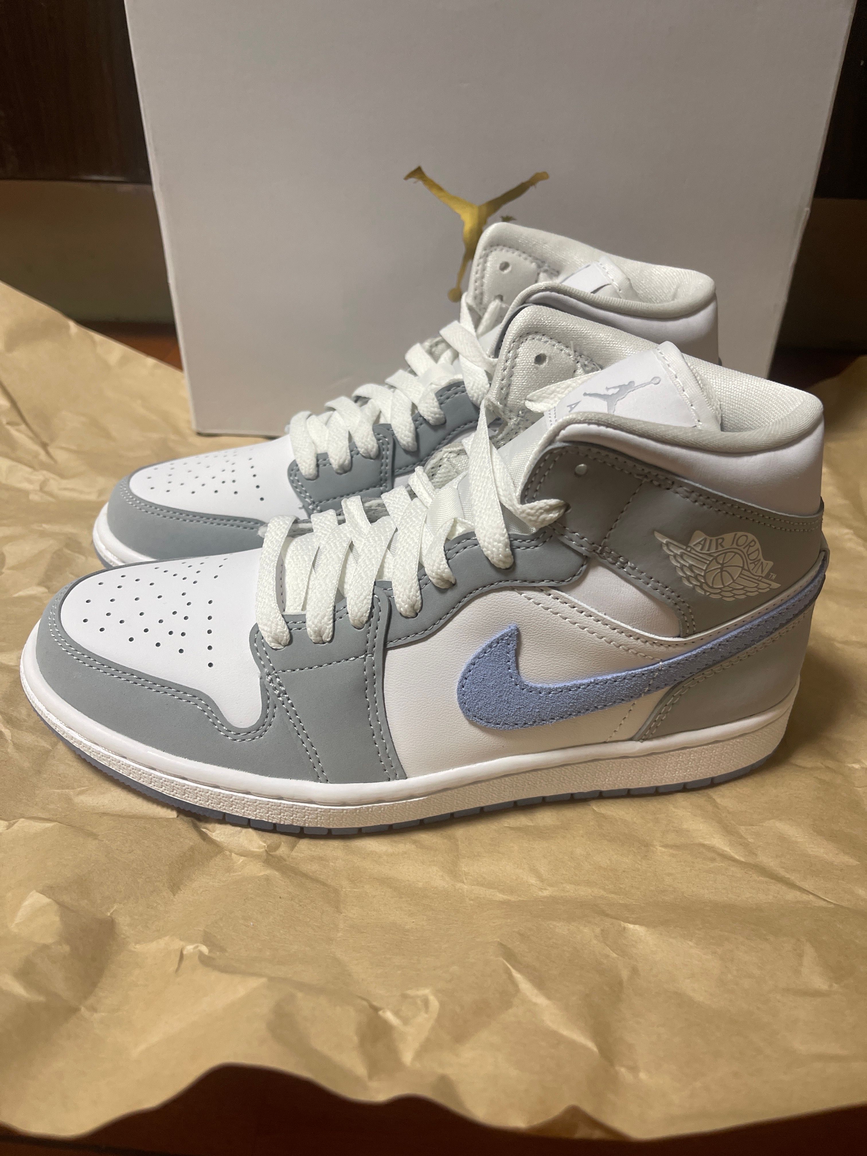 Nike Women's Air Jordan 1 Mid "Wolf Grey"
