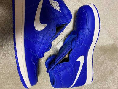 NIKE AIR JORDAN 1 RETRO HIGH "HYPER ROYAL"