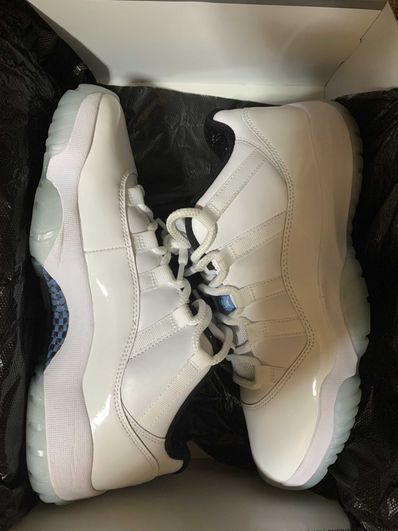 Nike Air Jordan 11 Low "Legend Blue"