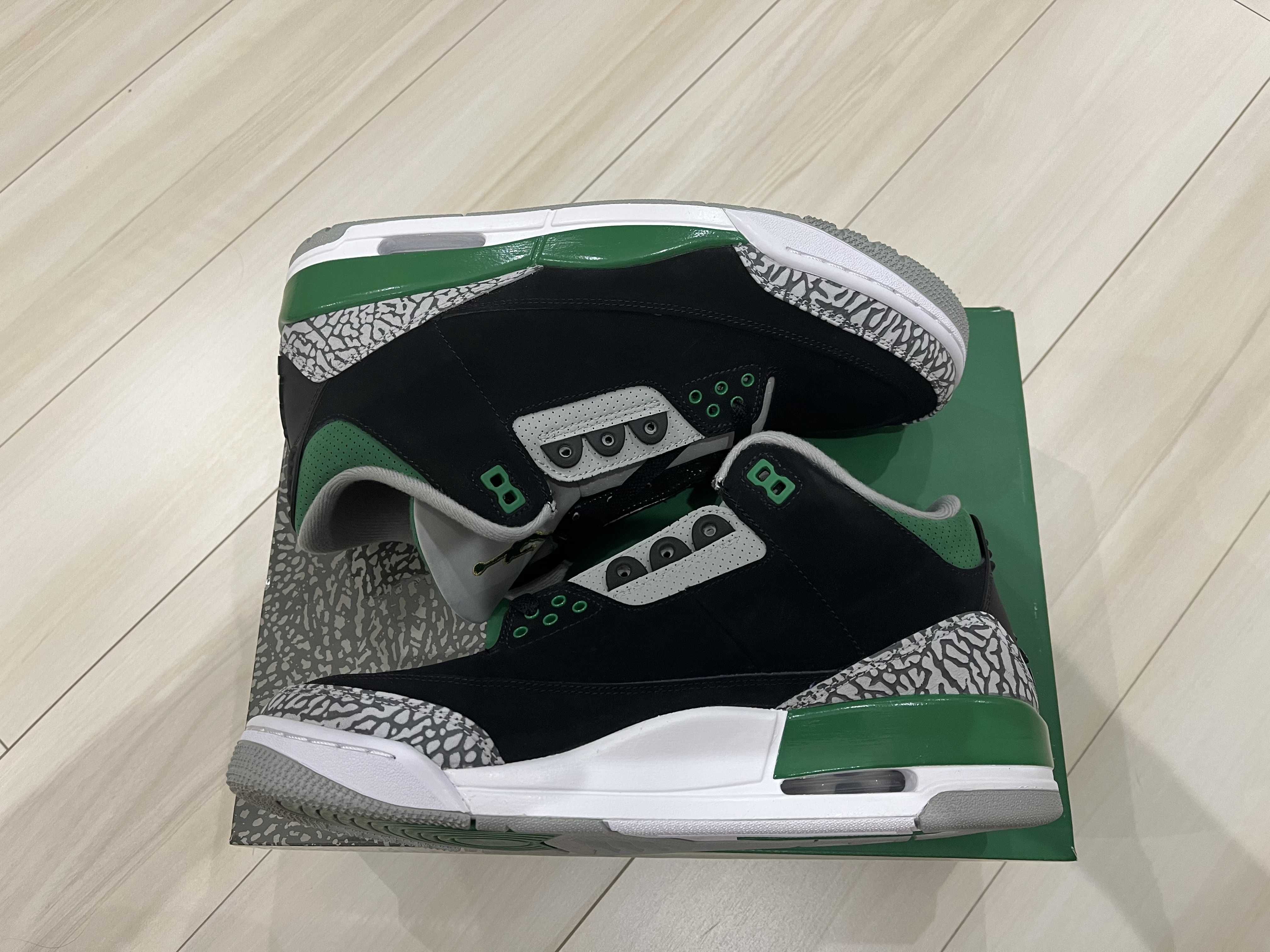 Nike Air Jordan 3 "Pine Green"