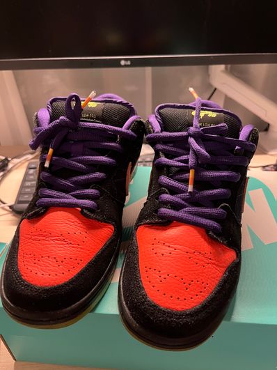 Nike SB Dunk Low "Night Of Mischief"