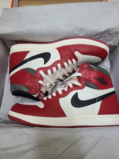 Nike Air Jordan 1 High OG "Lost & Found/Chicago"