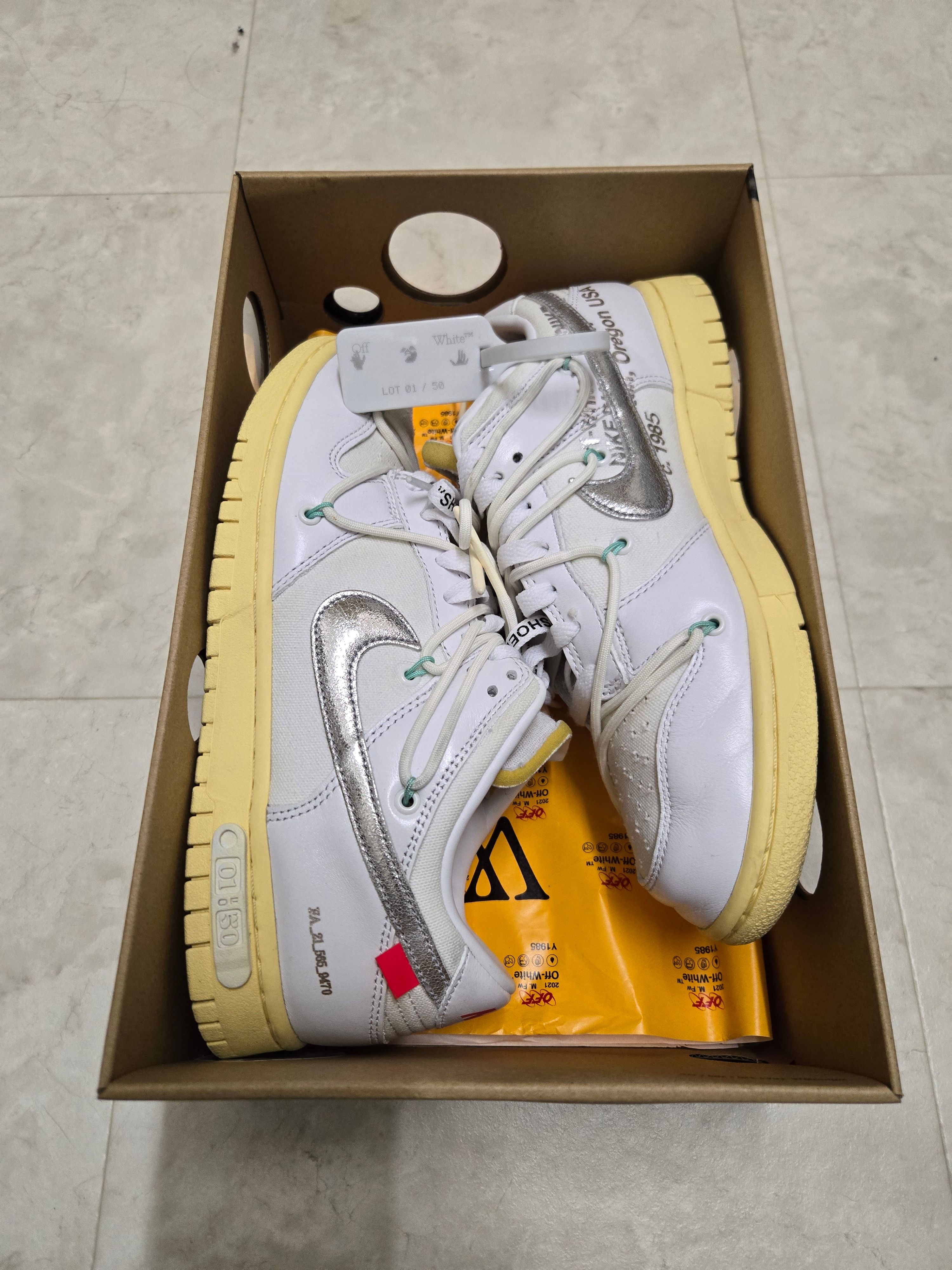 Off-White × Nike Dunk Low 1 of 50 "Lot.1"