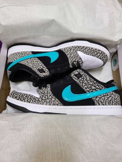 Nike SB Dunk Low "Elephant/Safari"